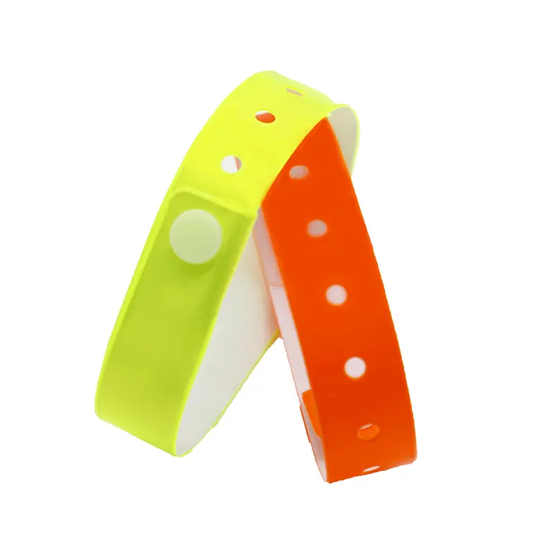 Venta directa de fábrica de pulseras de vinilo personalizadas para eventos.
