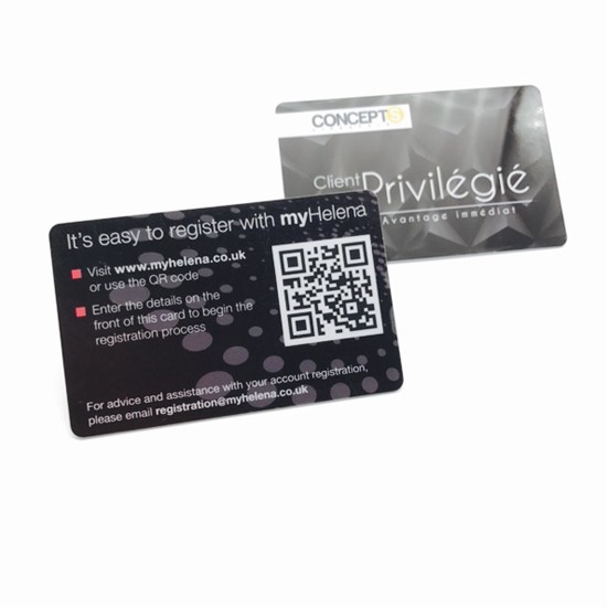 Tarjeta de plástico impresa en CMYK con impresión térmica de código QR para gestión de membresías