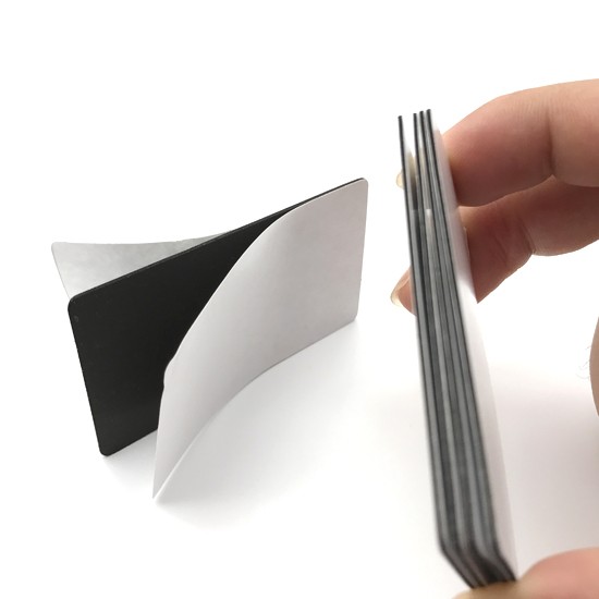 Etiqueta RFID antimetal UHF para sistemas de gestión