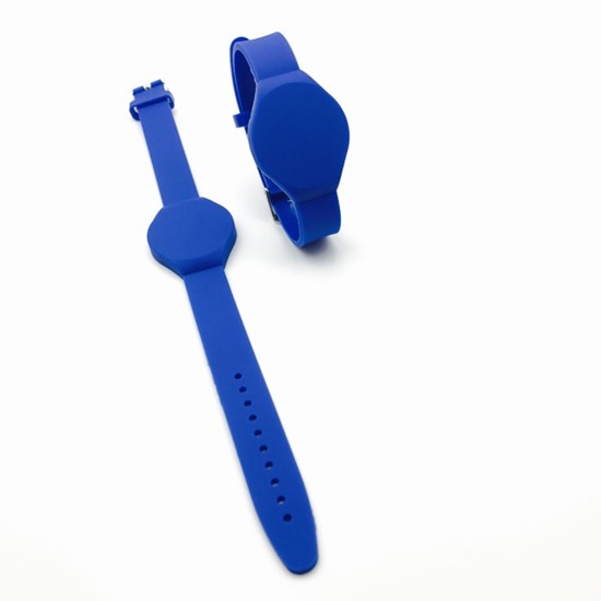 Pulsera RFID de PVC blando impermeable con chip de baja frecuencia de 125 kHz