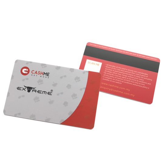 Tarjeta de fidelización con impresión offset y barniz UV