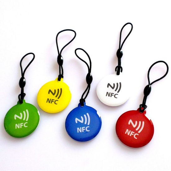 Etiqueta de cristal epoxi con forma NFC