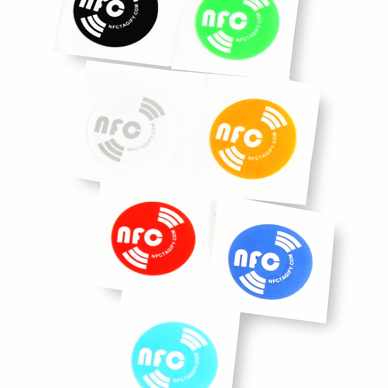 Etiqueta adhesiva NFC pasiva desechable de 13,56 MHz