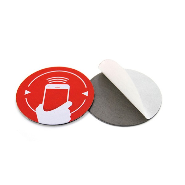 Etiquetas adhesivas RFID de 13,56 MHz para tarjetas de acceso.