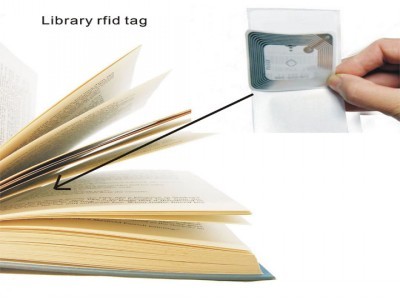 Etiqueta de biblioteca RFID ICODE SLIX ISO15693 impresa personalizada con adhesivo 3M