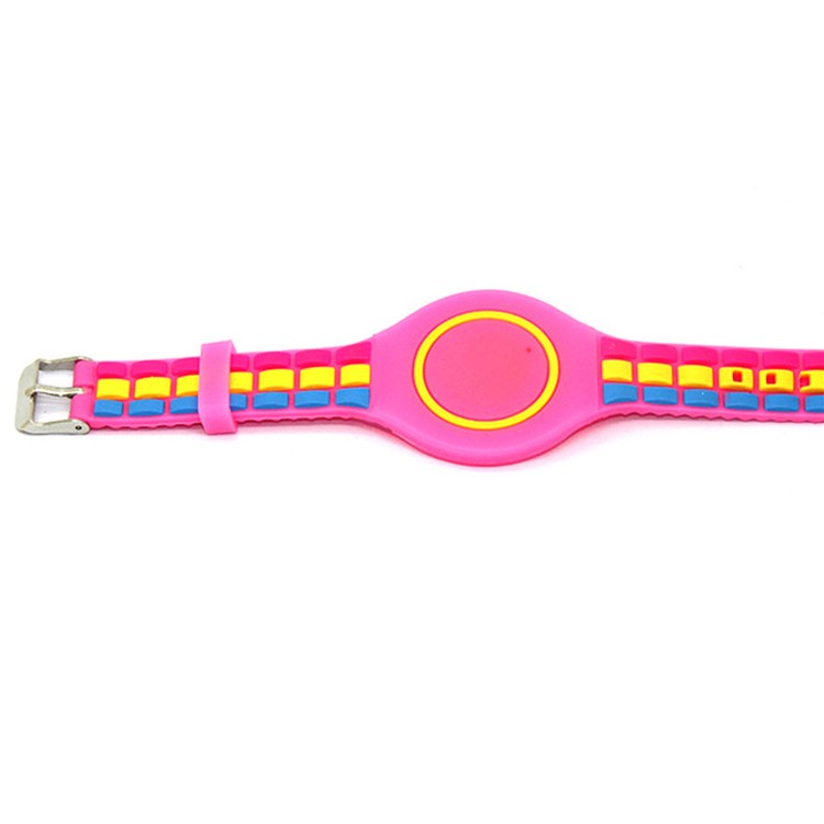 Pulsera de silicona arcoíris resistente al agua con RFID y diseño de dibujos animados