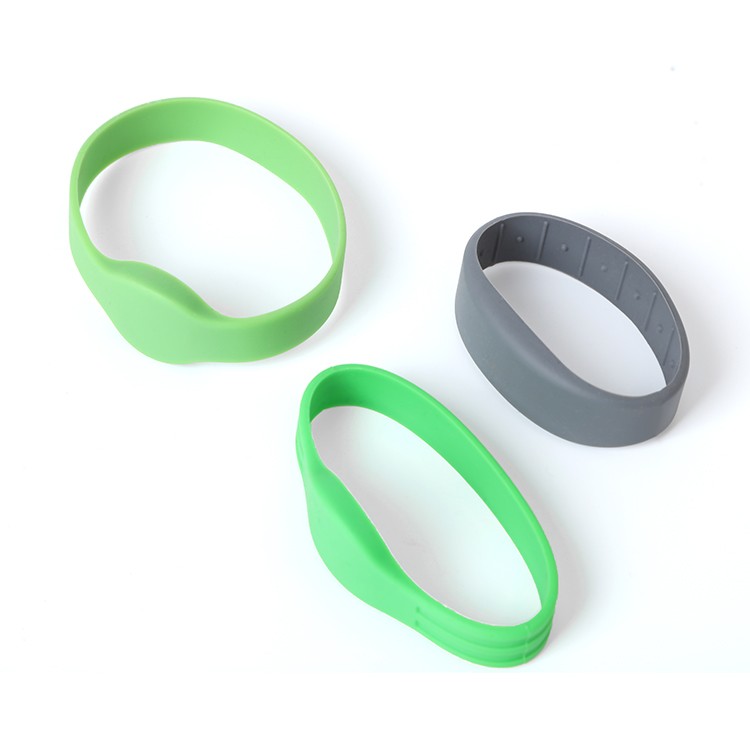 Pulseras de proximidad inteligentes personalizadas al por mayor con control de acceso de silicona suave RFID