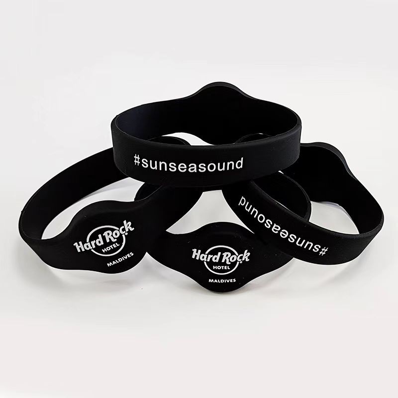 Pulsera de silicona con logotipo personalizado para regalos promocionales y empresariales