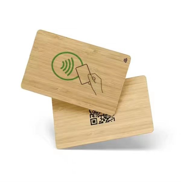 Tarjeta de acceso para hotel de madera de bambú con RFID NFC CR80 personalizada