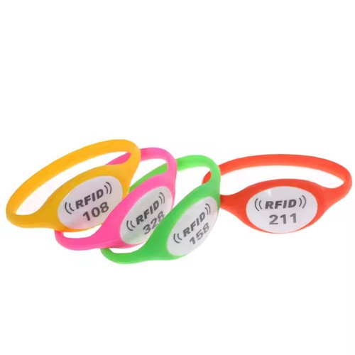Pulsera NFC programable, impermeable y reutilizable de silicona RFID para control de acceso.