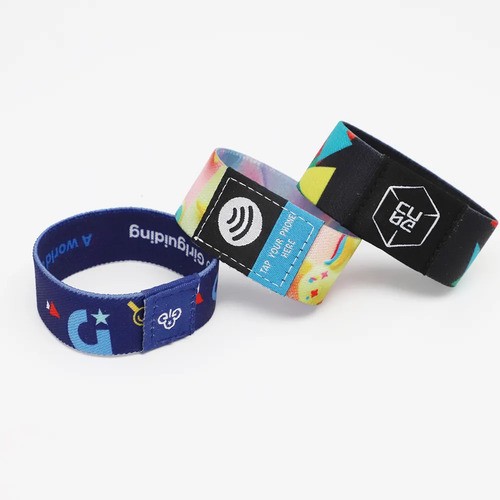 Pulsera elástica RFID con impresión de logotipo personalizado para actividades de festivales en parques de atracciones