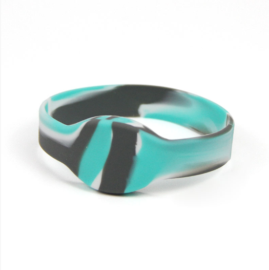 Pulseras RFID personalizadas e impermeables para aplicaciones modernas