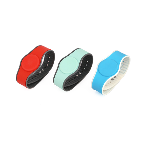 Pulsera RFID de silicona personalizada de dos tonos para control de acceso a parques de atracciones