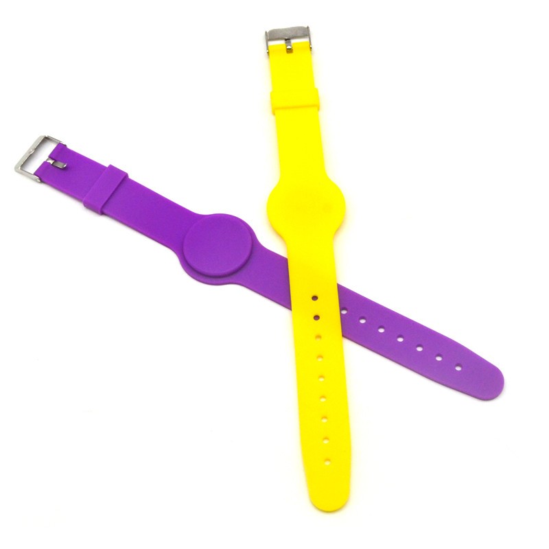 Pulseras de silicona ajustables, impermeables y personalizables para acceso a eventos