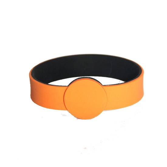 Pulsera de silicona con chip RFID de doble capa personalizada y colorida