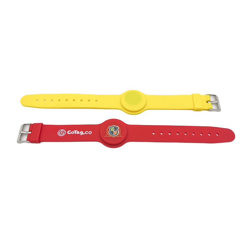Pulseras ajustables e impermeables para eventos personalizables