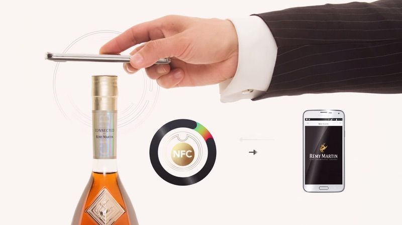 Cierres de NXP Group y Guala Gourp trae la solución Smart Security NFC Bottle Cap para el mercado de vinos y licores de la mano